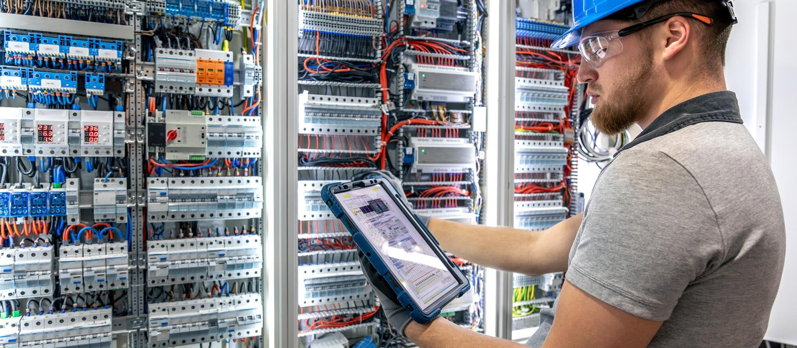 工廠自動化設(shè)備控制柜散熱